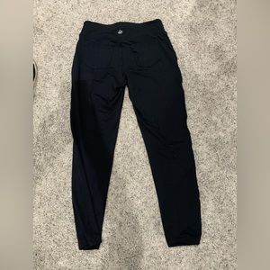 Yogipace stretch black pants with pockets. Size Medium petite